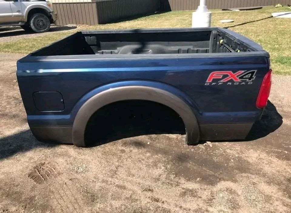 11-16 6'9" Ford F-250/F-350Super Duty Short Bed