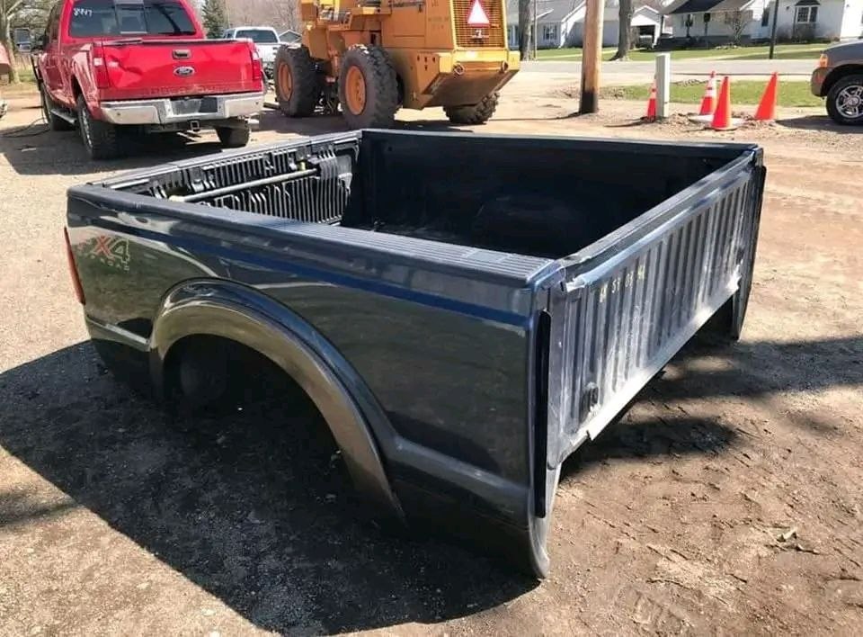 11-16 6'9" Ford F-250/F-350Super Duty Short Bed
