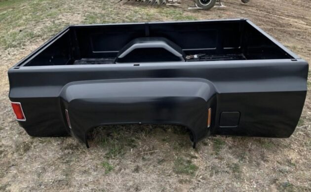 1973–1987 Chevy Squarebody Dually Bed - Rust-Free OEM Black Dual Rear Wheel Bed - Image 2