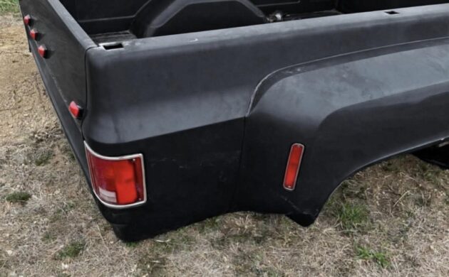 1973–1987 Chevy Squarebody Dually Bed - Rust-Free OEM Black Dual Rear Wheel Bed - Image 8