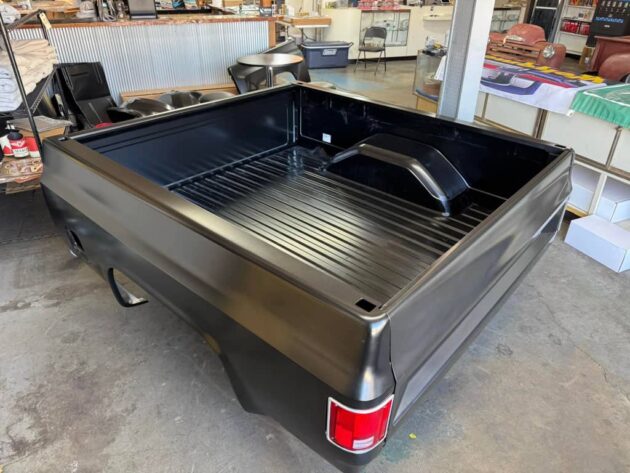 1981–1987 Chevy Squarebody Short Bed Fleetside Complete Kit - 6.5 ft OEM-Style Bed - Image 6