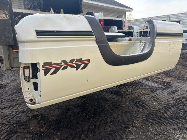 1988-1998 GM long bed and tailgate - Image 6