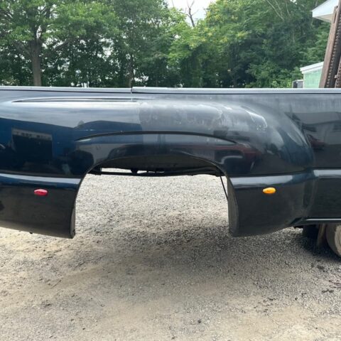 Genuine OEM 1999–2006 Chevrolet Silverado 3500 Dually Bed