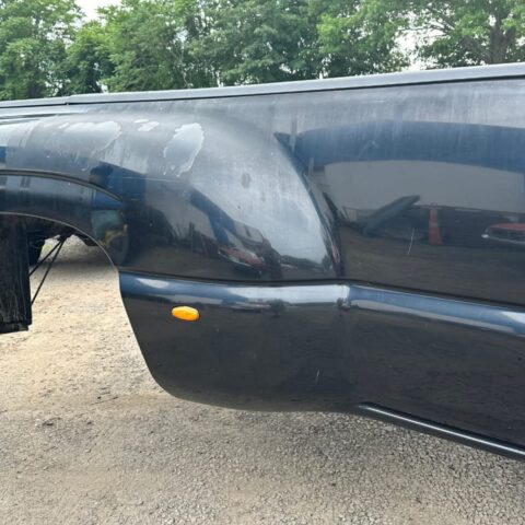 Genuine OEM 1999–2006 Chevrolet Silverado 3500 Dually Bed