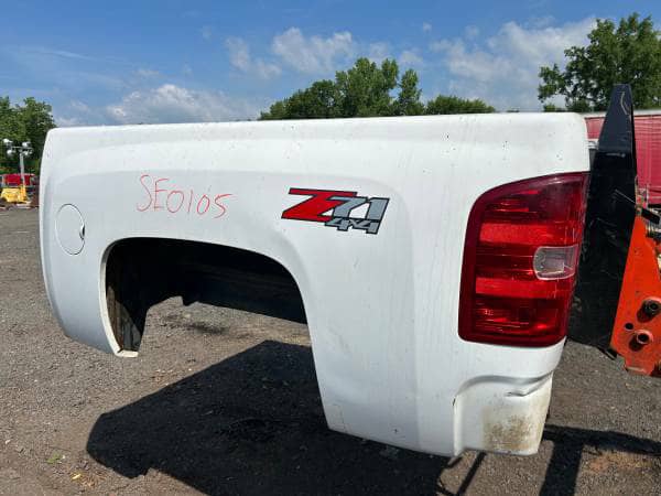 2007–2013 Chevy Silverado & GMC Sierra 1500 Crew Cab 5.8 ft Short Bed - OEM White Z71 - Image 3