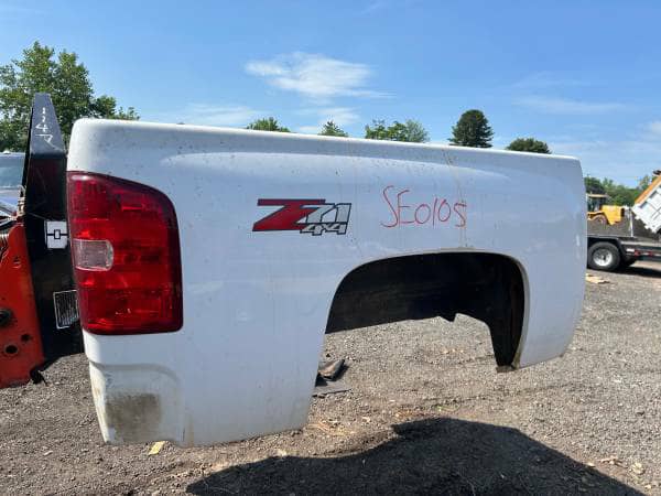 2007–2013 Chevy Silverado & GMC Sierra 1500 Crew Cab 5.8 ft Short Bed - OEM White Z71 - Image 5