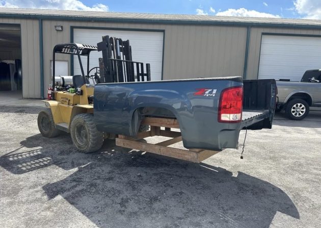 2008 GMC Sierra 8 ft Bed - Image 5