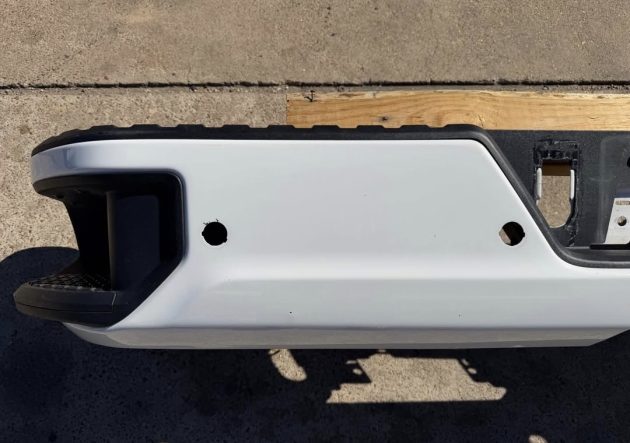 2020-2025 GMC Chevy 2500 3500 Factory Rear Painted Bumper Summit White OEM - Image 5