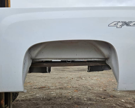 OEM 2007–2013 Chevrolet Silverado 6’6″ Short Bed