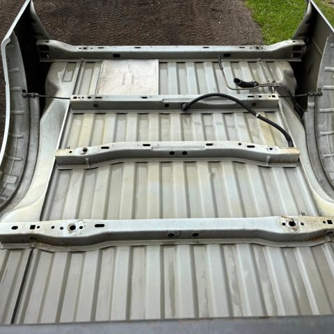 OEM 6.5-foot truck bed