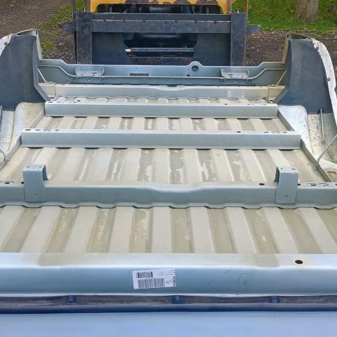 OEM 6.5-foot truck bed