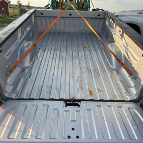 Chevy 3500 DRW bed and tailgate 08-14 Chevy