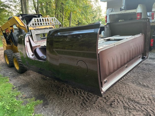 New take off 2014-2019 Chevy 8’ bed - Image 6