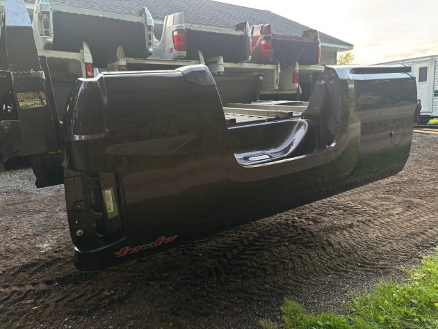 New take off 2014-2019 Chevy 8’ bed - Image 7