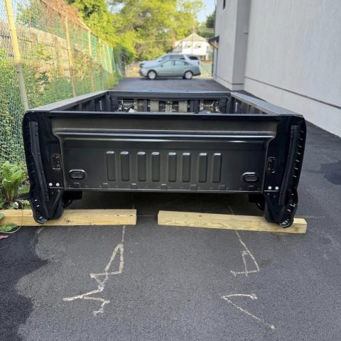 OEM 2023-2025 Super-Duty F250/F350 6’9” Includes Bed