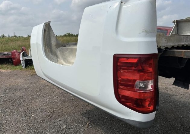 Rust free 07-13 Chevy Silverado 6.5 ft bed - Image 6