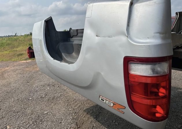 Rust free 07-13 GMC sierra 6.5 ft bed - Image 3
