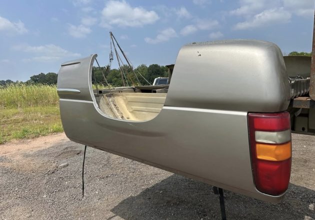 Rust free 99-06 Chevy/GMC 6.5 ft bed - Image 2