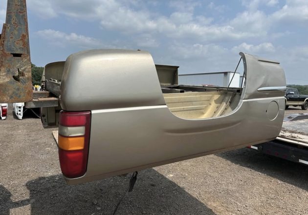 Rust free 99-06 Chevy/GMC 6.5 ft bed - Image 6