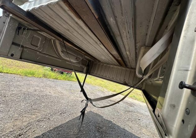 Rust free 99-06 Chevy/GMC 6.5 ft bed - Image 10