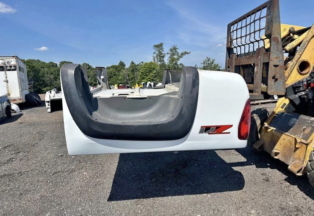 Rust free 04-12 Chevy Colorado extra short bed - Image 3