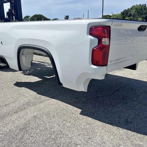 Fits 2025-2020 Silverado2500/3500 8ft Single Wheel Comes with bed