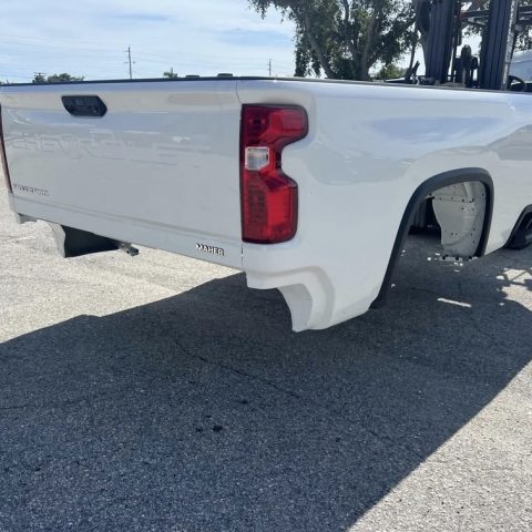 Fits 2025-2020 Silverado2500/3500 8ft Single Wheel Comes with bed