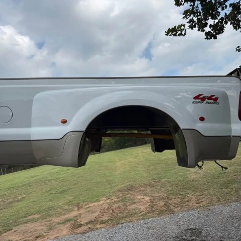 99-16 Super Duty Dually. It’s for a 99-2010