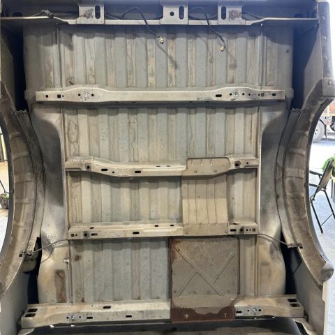 2000 F-150 6.5ft Bed Rust Free white in color. Fits 97-03