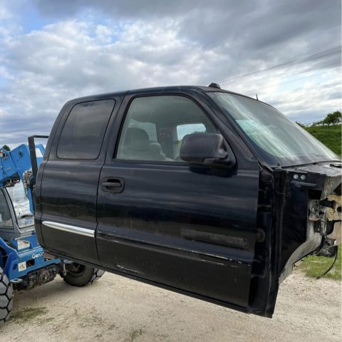 Rust free 99-07 Chevy ext cab black