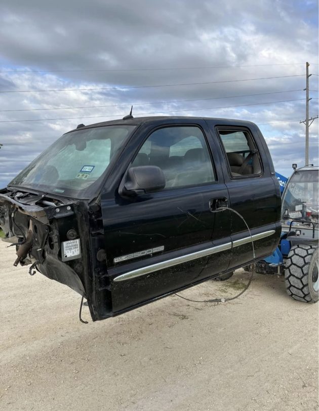 Rust free 99-07 Chevy ext cab black - Image 3